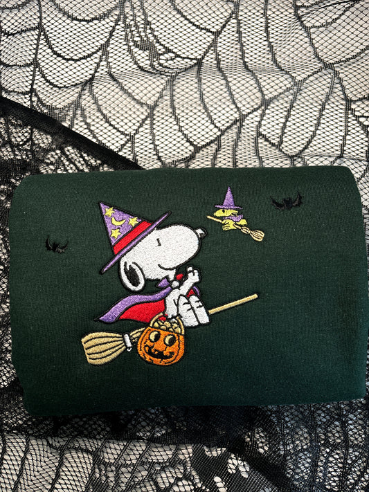 Dog witch embroidered Crew