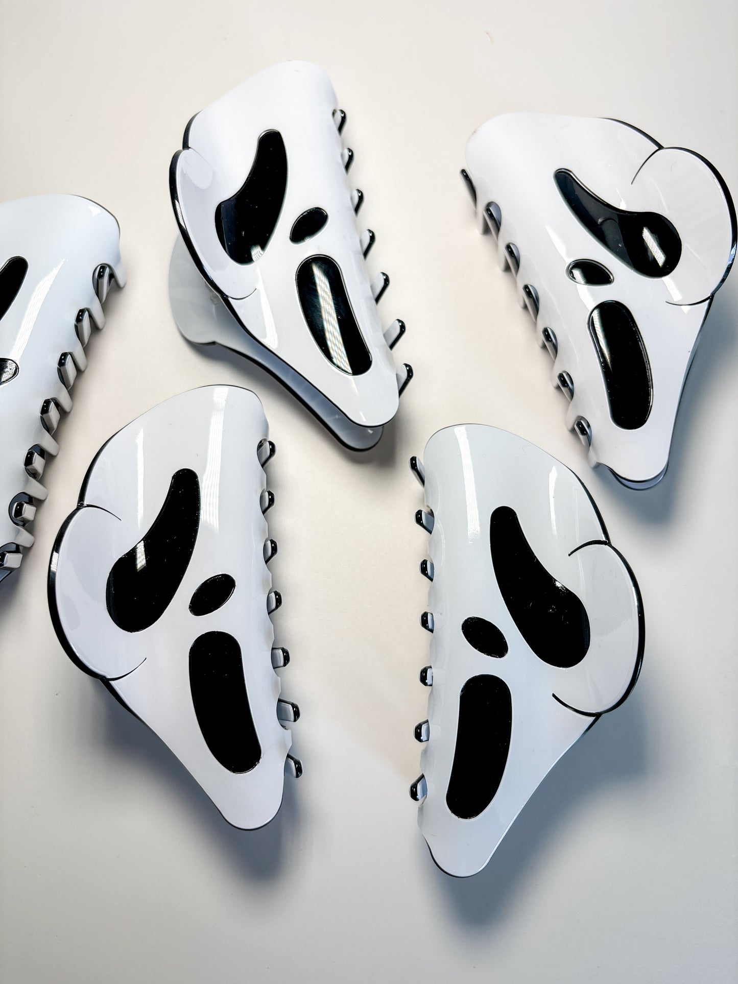 Ghost hair Clip